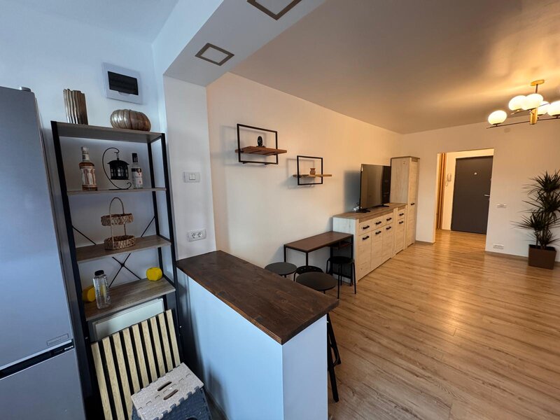 Drumul Taberei, Favorit,