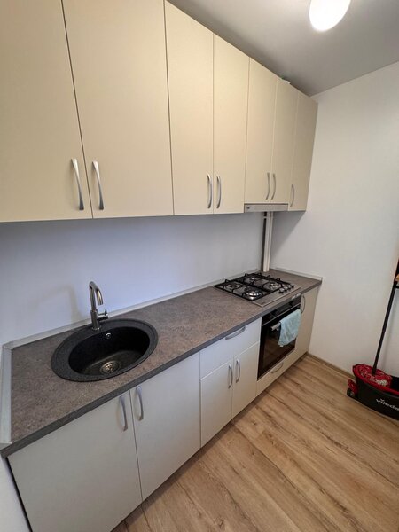 Drumul Taberei, Favorit,